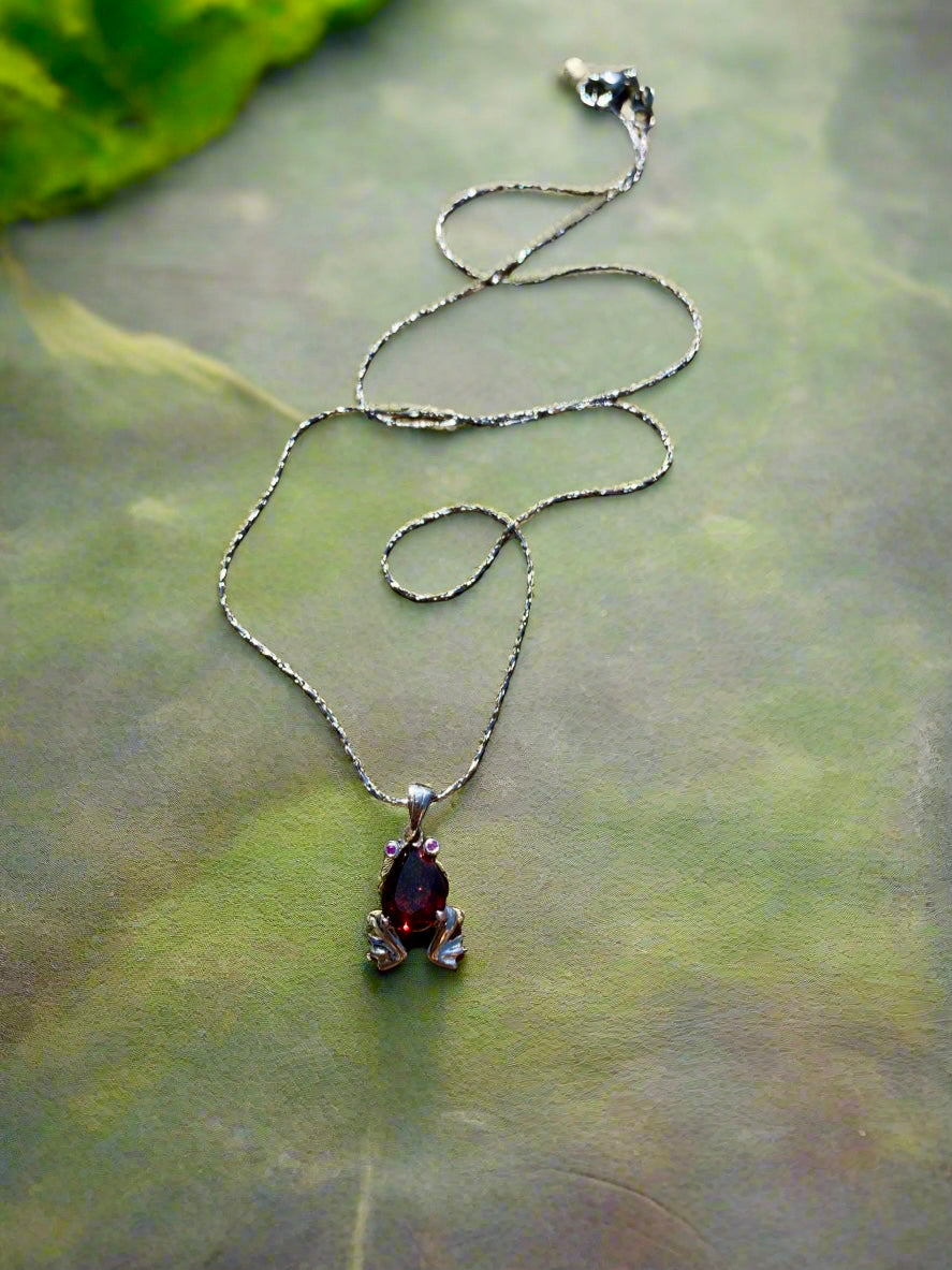 Natural Garnet Frog Necklace ￼